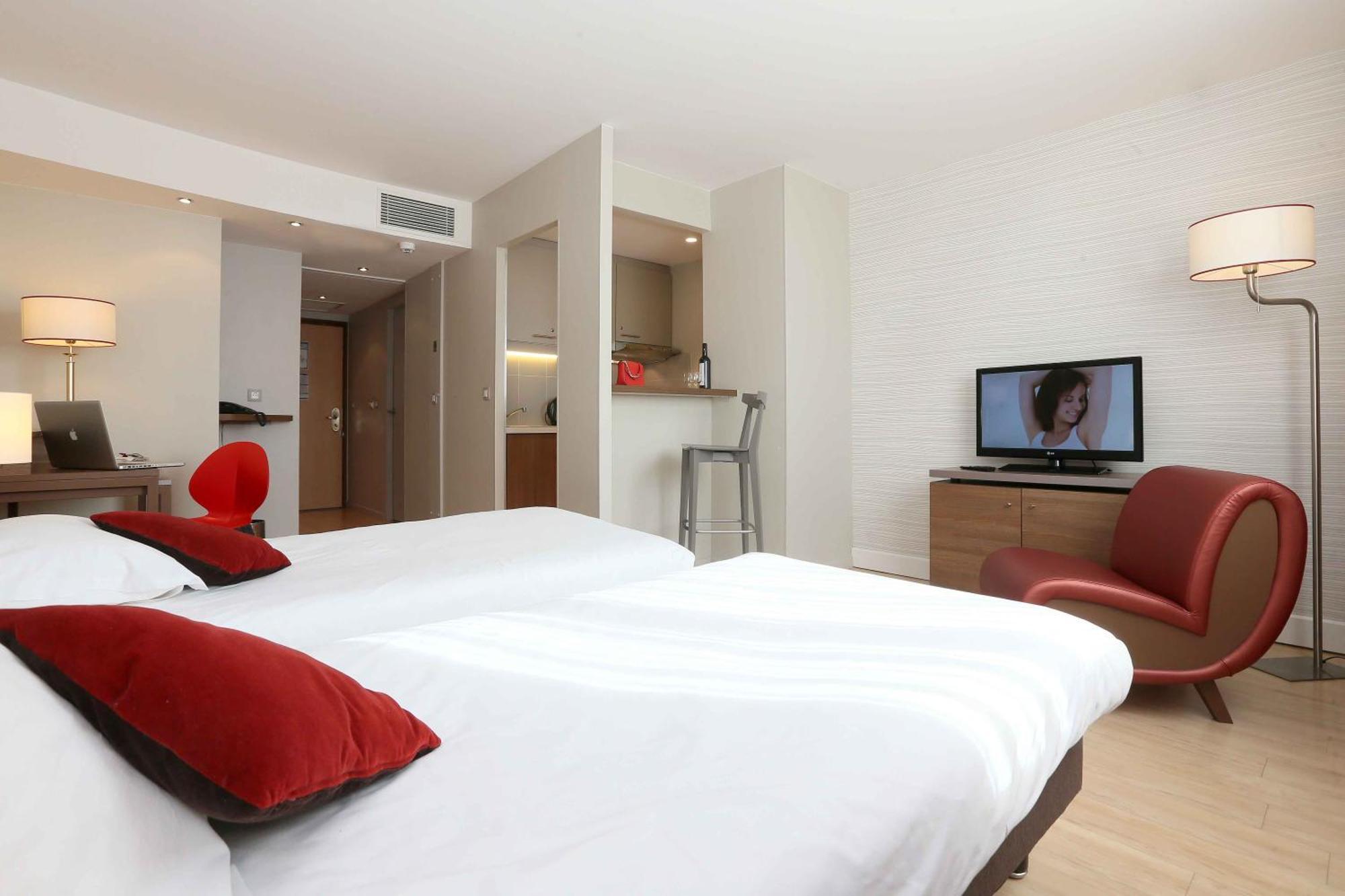 Adagio Original Thoiry Geneve Aparthotel Exteriör bild